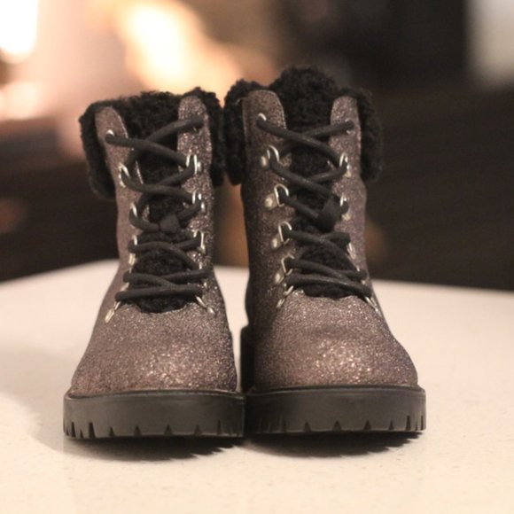 NWOT Justfab Sparkle Bronze Combat Bootie - Picture 3 of 4